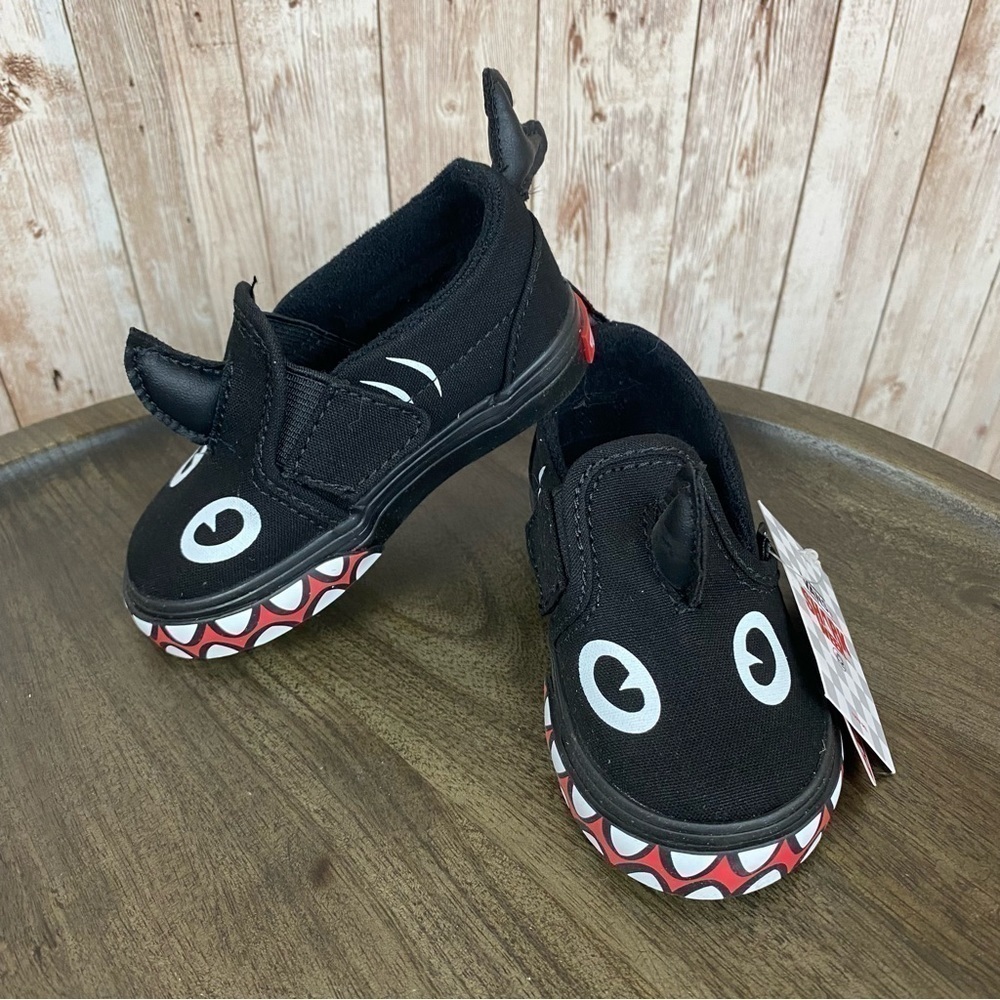 Vans Slip On V‎ Shark Week Sneaker Size 4.5 Toddler
